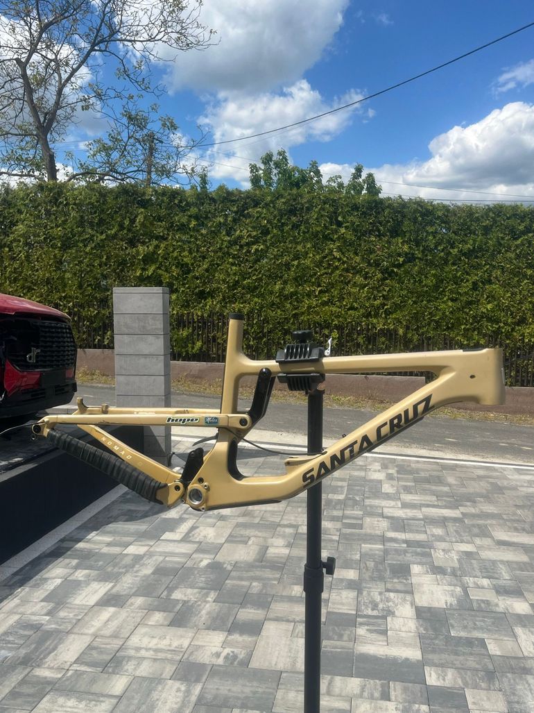 Used Santa Cruz Nomad C S 2018 Frameset 2018 Mountainbike, Orange, 27.5 — image 6 of 10