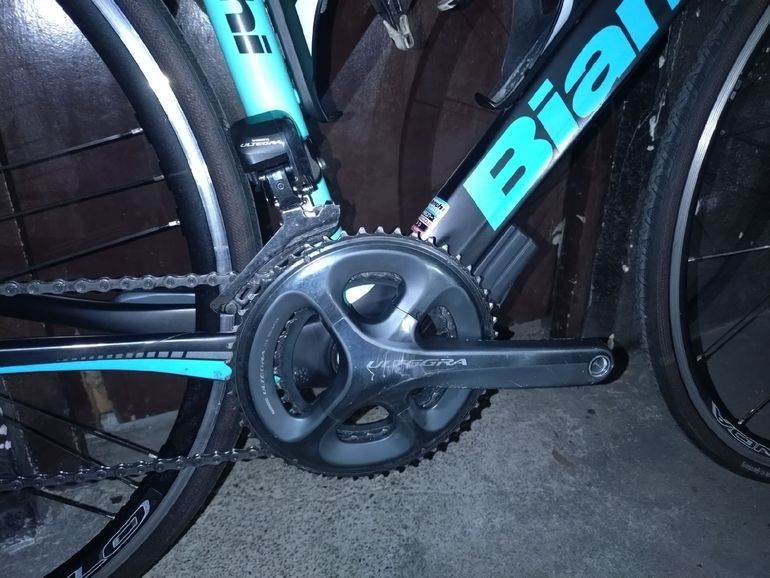 Used Bianchi Infinito CV Ultegra Di2 Compact 2014 2014 Road & Gravel, Negro — image 6 of 7