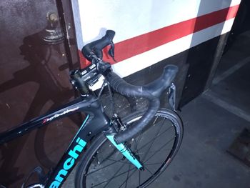 Used Bianchi Infinito CV Ultegra Di2 Compact 2014 2014 Road & Gravel, Negro — image 4 of 7