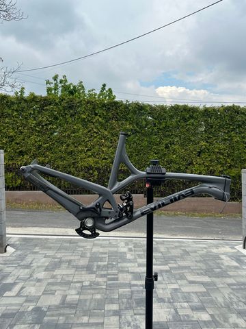 Gebrauchtes Evil Following MB XT Jenson 2018 Frameset 2018 Mountainbike, Hellgrau, 29 — Bild 2 von 8