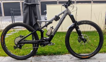 Orbea RISE H30 2022 2022 Mountainbike usato, Grigio chiaro — immagine 2 di 3