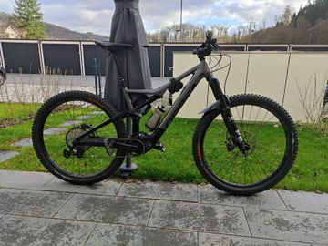 Orbea RISE H30 2022 2022 MTB usato