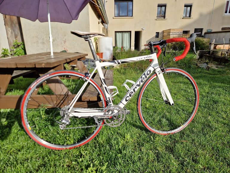 Used Cervélo Soloist Shimano Ultegra 2017 Road & Gravel, White — image 1 of 14