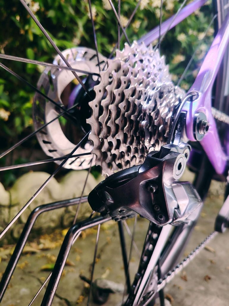 Used Liv Langma Advanced Pro Disc 0 Pro Compact 2024 2024 Road & Gravel, Morado — image 4 of 9