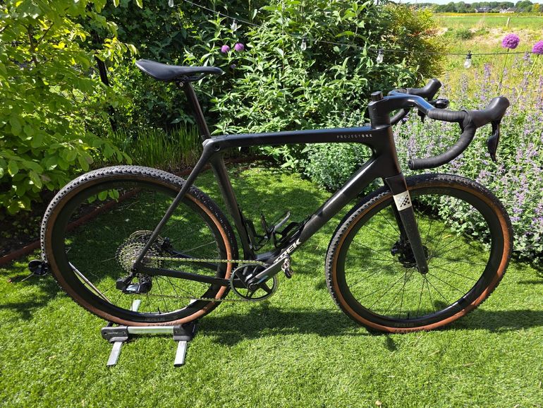 Used Trek Checkmate SLR 7 AXS 2025 2025 Road & Gravel — image 7 of 8