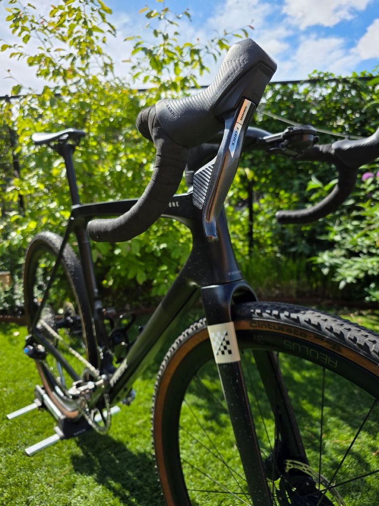 Used Trek Checkmate SLR 7 AXS 2025 2025 Road & Gravel — image 2 of 8