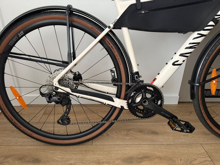 Used Canyon Grizl 7 2024 2024 Road & Gravel, White — image 5 of 9