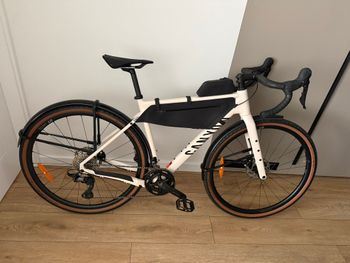 Used Canyon Grizl 7 2024 2024 Road & Gravel, White — image 4 of 9