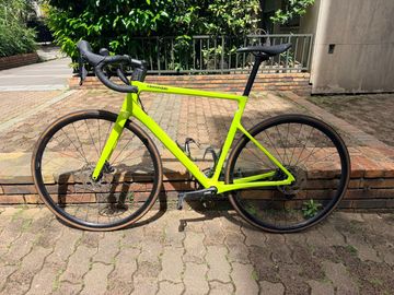 Použité Cannondale SuperSix EVO Neo 3 2023 2023 Road & Gravel