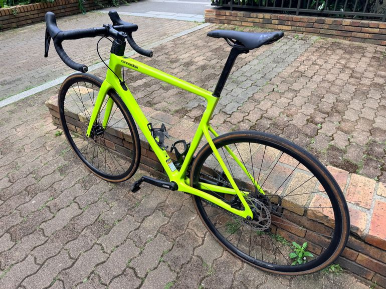 Used Cannondale SuperSix EVO Neo 3 2023 2023 Road & Gravel, White — image 3 of 8