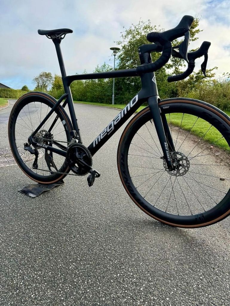 Used Megamo PULSE ELITE 15 SH12 2024 2024 Road & Gravel, Black — image 2 of 9