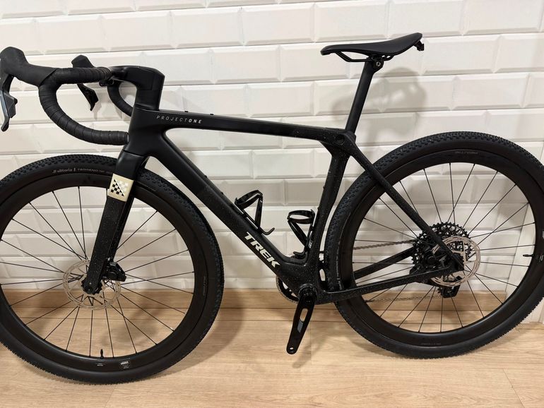 Used Trek CHECKMATE SLR 6 RIVAL AXS 2026 Road & Gravel, Schwarz — image 13 of 15