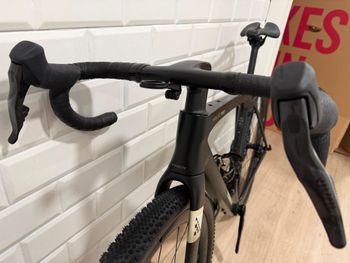 Used Trek CHECKMATE SLR 6 RIVAL AXS 2026 Road & Gravel, Schwarz — image 10 of 15