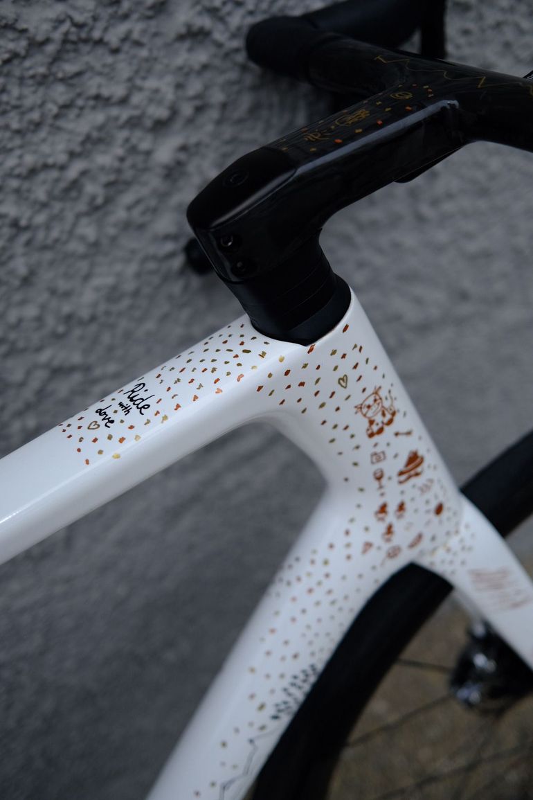 Used WIAWIS Radical SRAM Red eTap AXS 2023 Road & Gravel, White — image 10 of 15