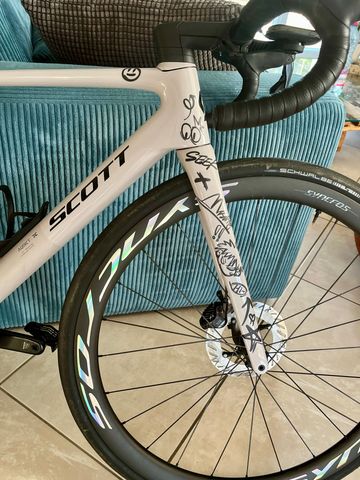 Käytetty Scott Addict 20 2025 2025 Road & Gravel — kuva 3 / 3