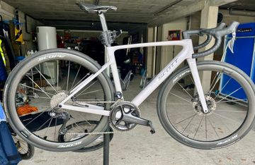 Käytetty Scott Addict 20 2025 2025 Road & Gravel — kuva 2 / 3