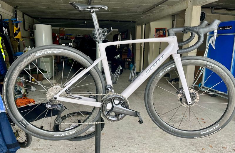 Käytetty Scott Addict 20 2025 2025 Road & Gravel — kuva 2 / 3
