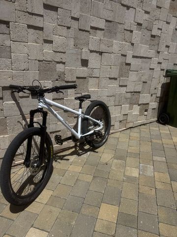 Käytetty Merida Dirt Shimano Deore 2021 Mountainbike — kuva 5 / 15