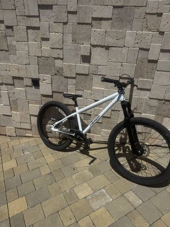 Used Merida Dirt Shimano Deore 2021 Mountainbike, Bianco — image 6 of 15