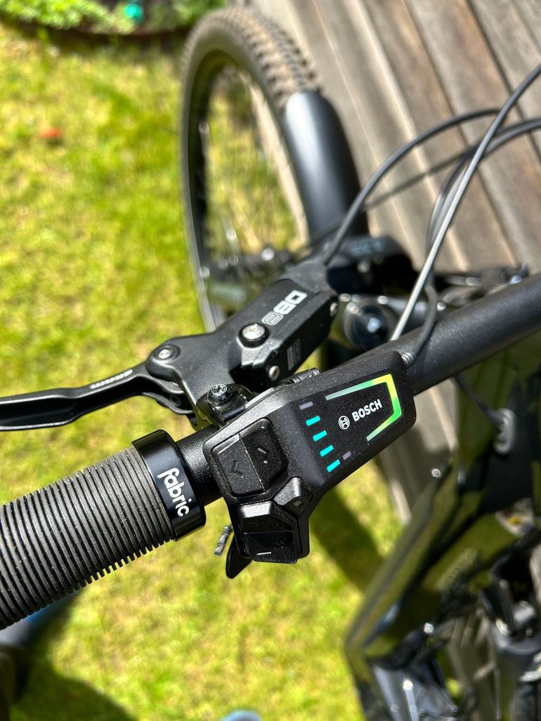 Used Cannondale Moterra Neo EQ 2023 2023 Mountainbike, Black, 29 — image 2 of 17
