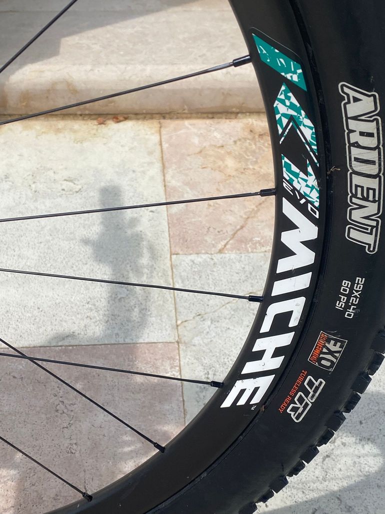 Used Wilier Urta Max SLR Team Customized 2025 2025 Mountainbike, Blu — image 8 of 10