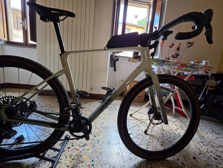 Used CUBE NUROAD C:62, EX 2025 2025 Road & Gravel, Light Gray — image 3 of 7