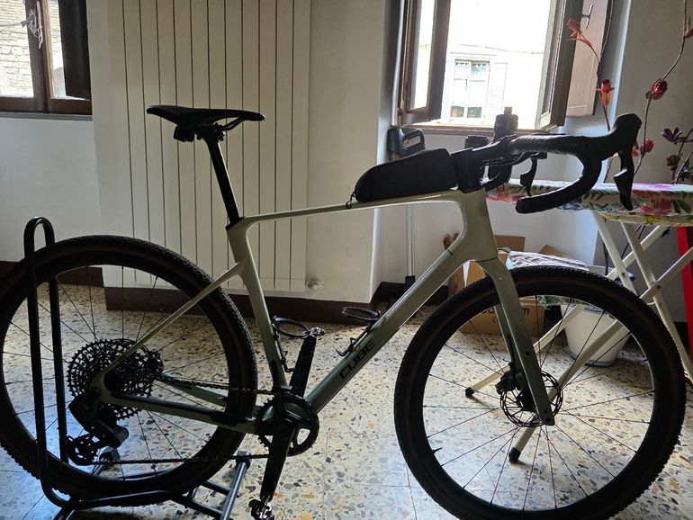 Used CUBE NUROAD C:62, EX 2025 2025 Road & Gravel, Light Gray — image 6 of 7