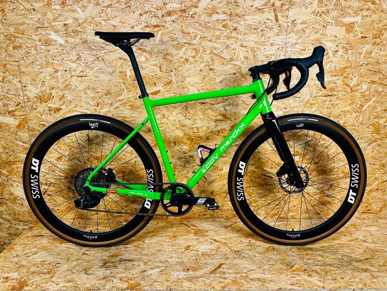 Used Eddy Merckx Pévèle Gravel 2026 Road & Gravel, Verde — image 1 of 8