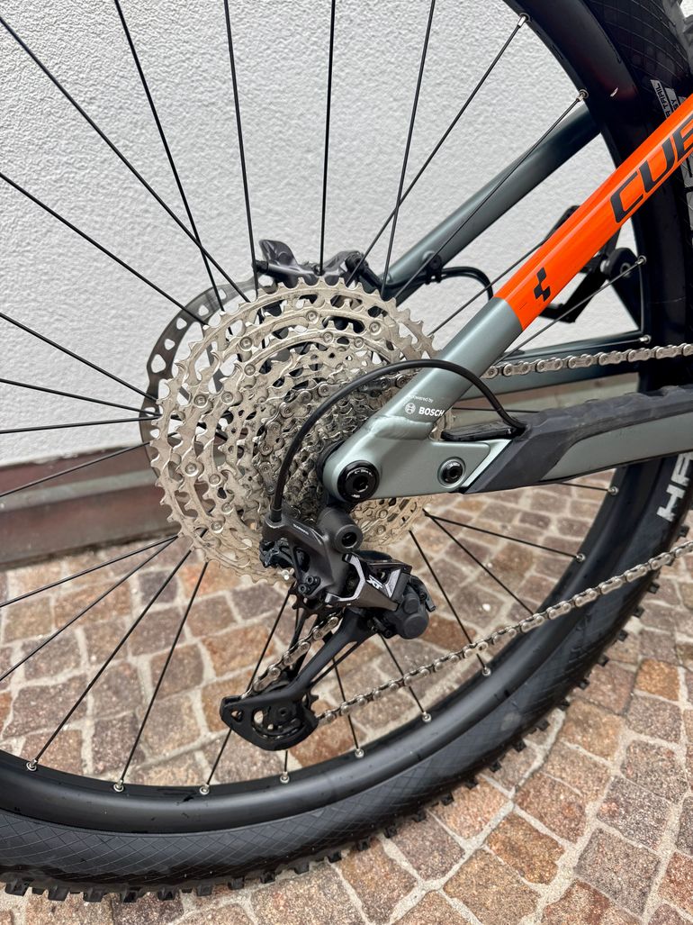 Used CUBE Stereo hybrid Shimano Deore XT 2022 Mountainbike, Light Gray — image 1 of 6