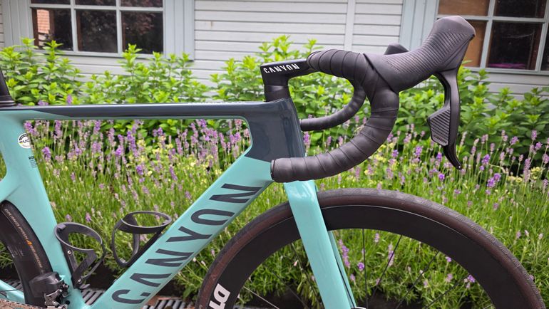 Used Canyon Aeroad CF SLX 7 Disc eTap 2023 2023 Road & Gravel, Green — image 11 of 17