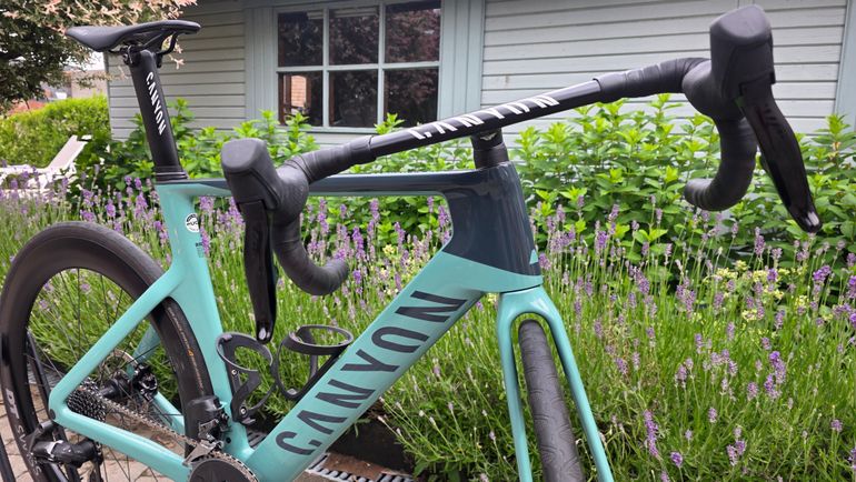 Used Canyon Aeroad CF SLX 7 Disc eTap 2023 2023 Road & Gravel, Green — image 12 of 17