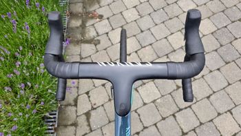 Used Canyon Aeroad CF SLX 7 Disc eTap 2023 2023 Road & Gravel, Green — image 10 of 17