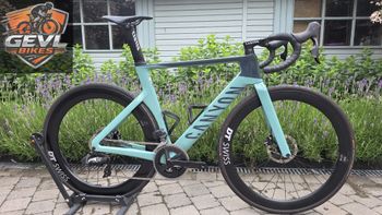 Used Canyon Aeroad CF SLX 7 Disc eTap 2023 2023 Road & Gravel