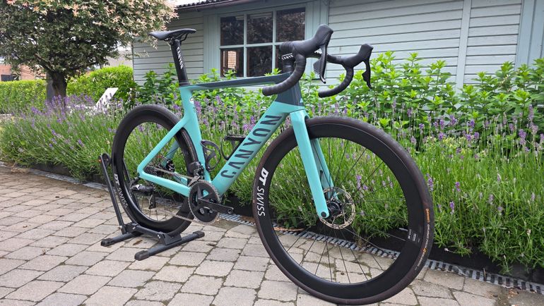 Used Canyon Aeroad CF SLX 7 Disc eTap 2023 2023 Road & Gravel, Green — image 2 of 17