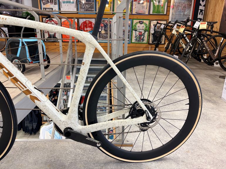 Used Trek Domane SLR 7 AXS Gen 4 2026 2026 Road & Gravel, White — image 5 of 5