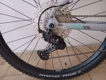 Used sants Sants 2024 Mountainbike, Light Gray — image 4 of 5