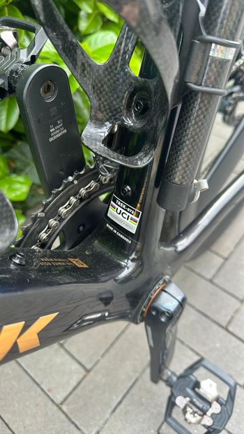 Used Trek Madone SLR 6 Disc 2020 2020 Road & Gravel, Black — image 11 of 11