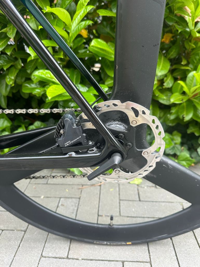 Used Trek Madone SLR 6 Disc 2020 2020 Road & Gravel, Black — image 7 of 11