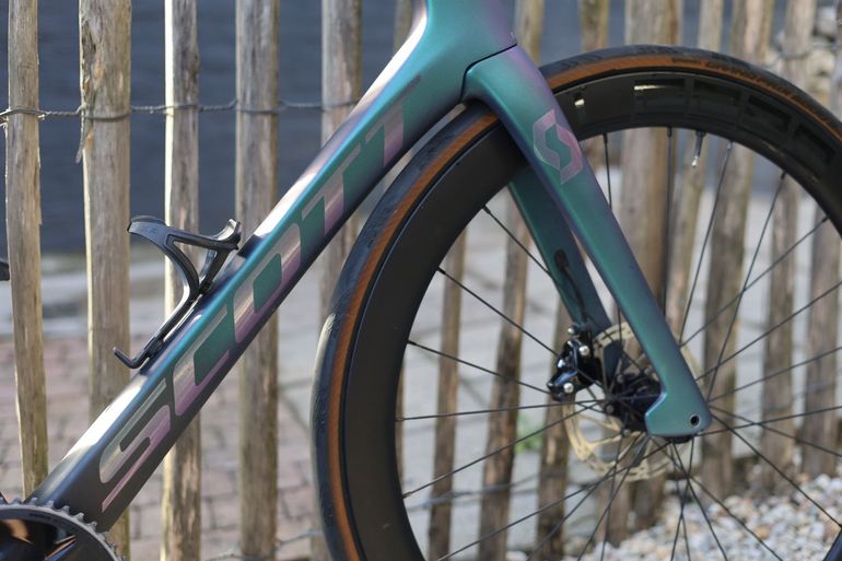 Used Scott Foil 10 RC 2022 Road & Gravel, Green — image 4 of 13