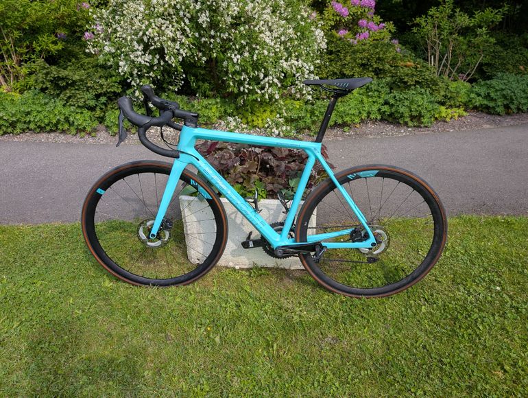 Used Bianchi Specialissima - Ultegra 2022 2022 Road & Gravel, Verde — image 3 of 5