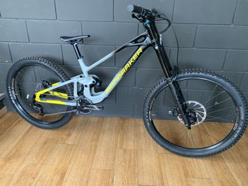 Used Mondraker Summum SRAM GX DH 2026 MTB