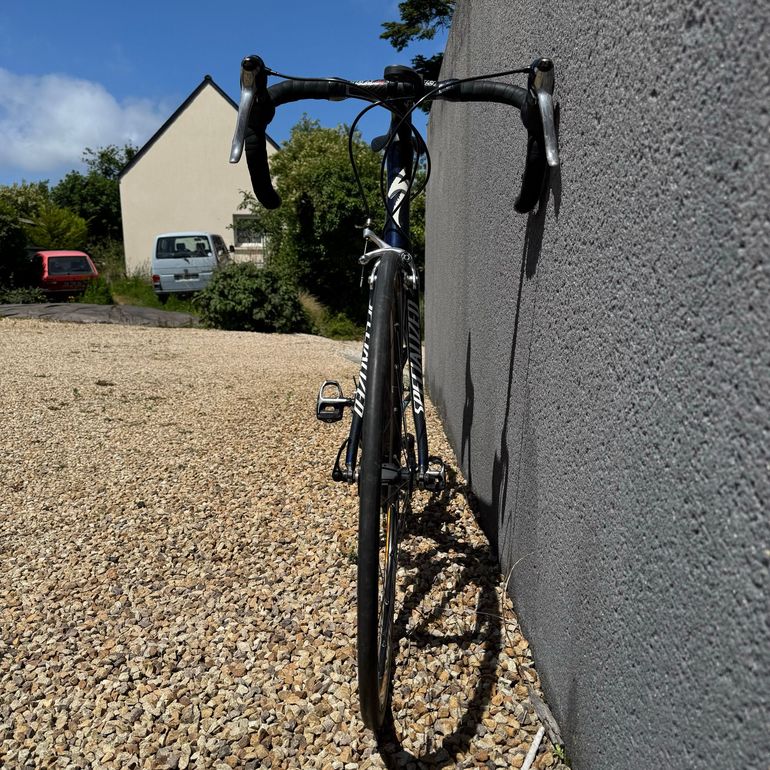 Used Specialized Roubaix SL4 Expert 2016 2016 Road & Gravel, Blue — image 7 of 8