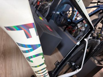 Used Factor OSTRO VAM - Frameset Premium 2026 Frameset 2026 Road & Gravel, White — image 4 of 4