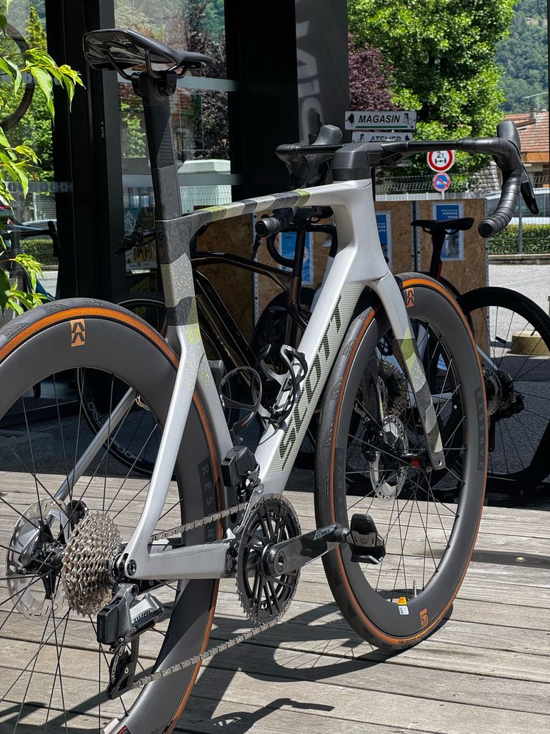 Used Scott Foil RC 30 2025 2025 Road & Gravel — image 5 of 6