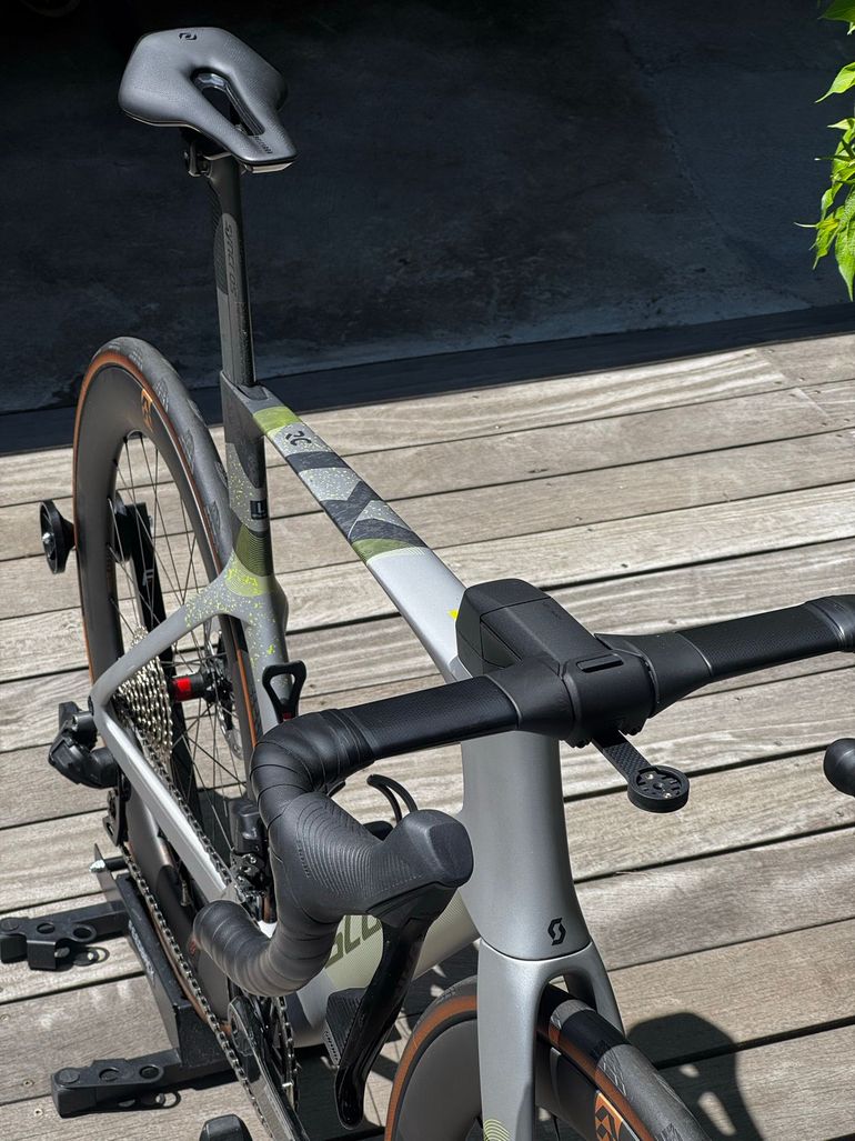 Used Scott Foil RC 30 2025 2025 Road & Gravel — image 3 of 6