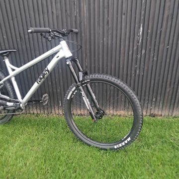 Brugt Ragley Mmmbop Shimano Deore 2022 Mountainbike — billede 2 af 9