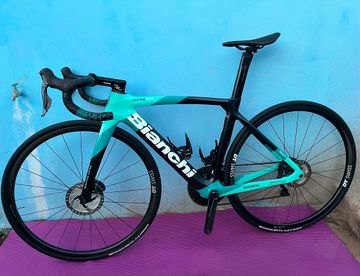 Bianchi Oltre XR4 - Ultegra Di2 2022 2022 Road & Gravel usato