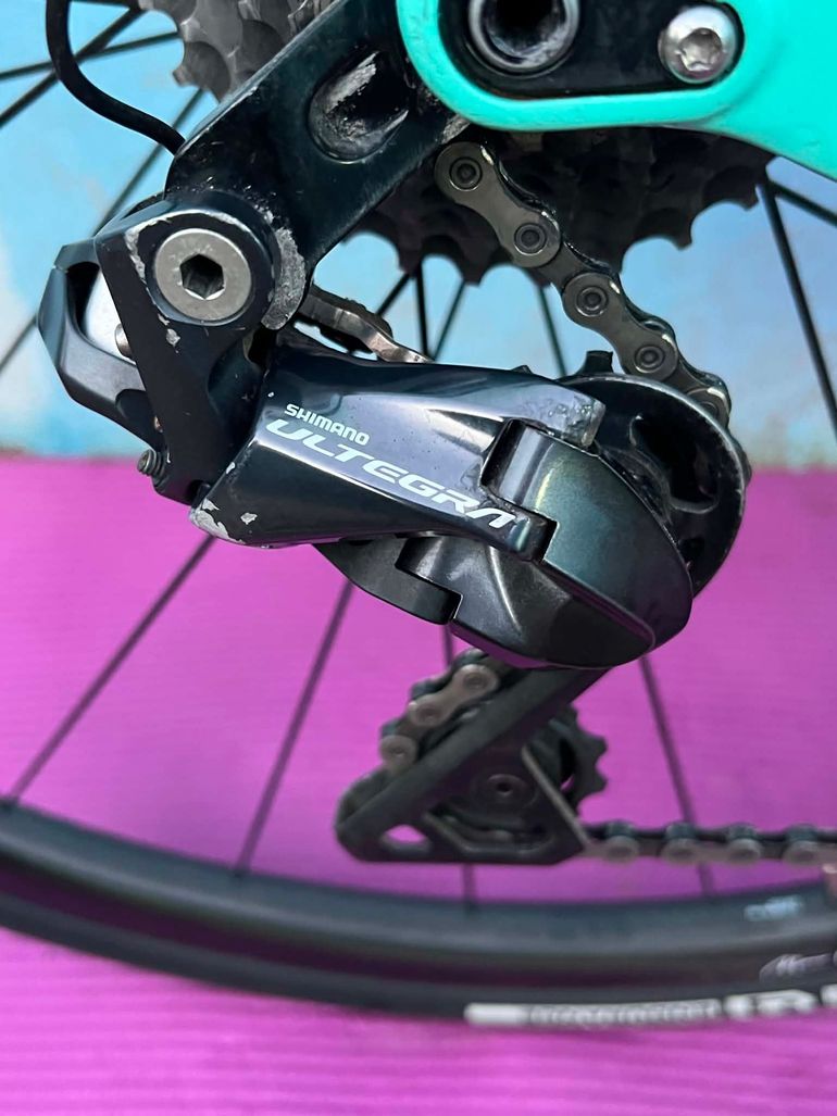 Used Bianchi Oltre XR4 - Ultegra Di2 2022 2022 Road & Gravel, Black — image 23 of 23