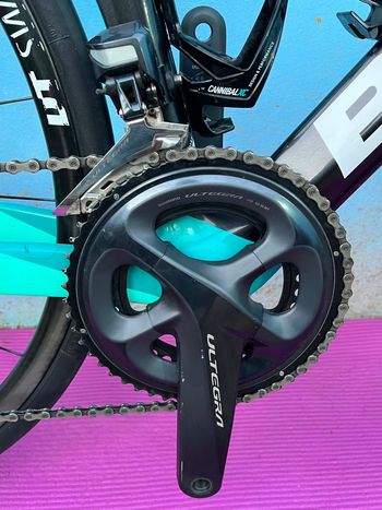 Used Bianchi Oltre XR4 - Ultegra Di2 2022 2022 Road & Gravel, Black — image 9 of 23