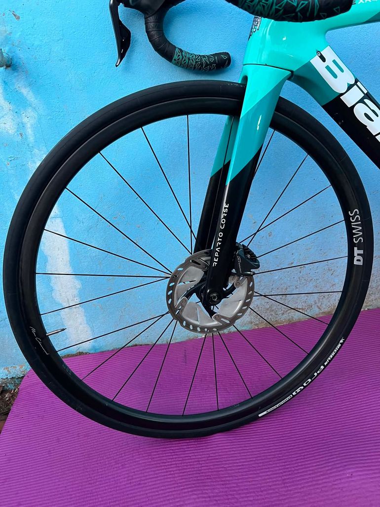 Used Bianchi Oltre XR4 - Ultegra Di2 2022 2022 Road & Gravel, Black — image 18 of 23